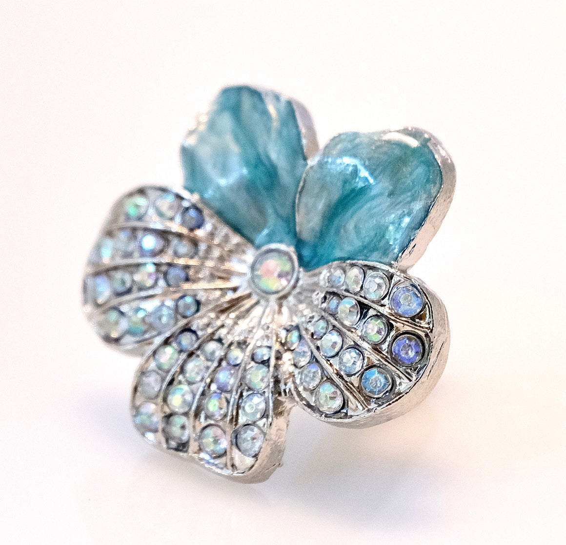 Jewel Knob - Blue and Silver Periwinkle Flower