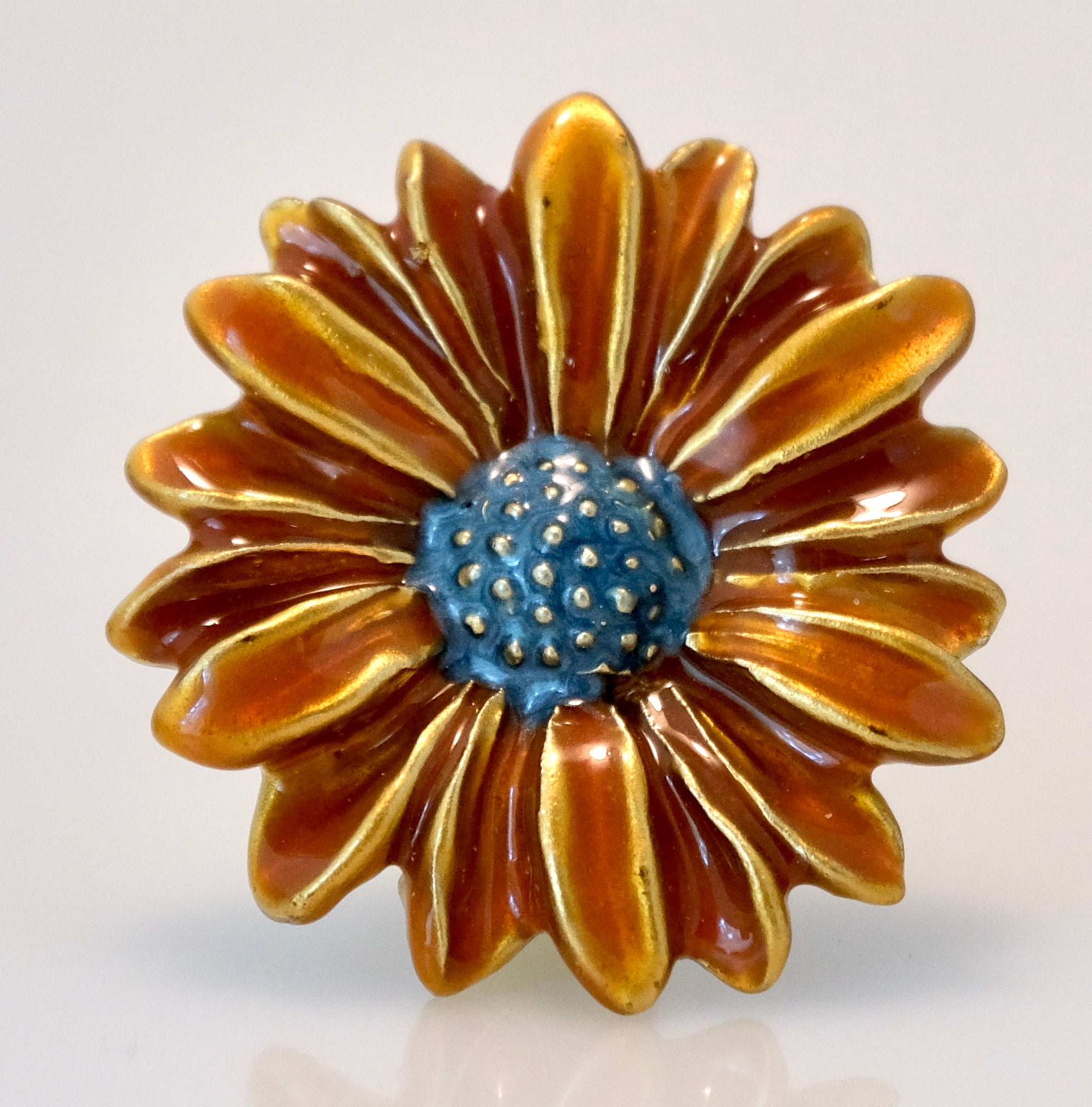 Flower Knob - Daisy