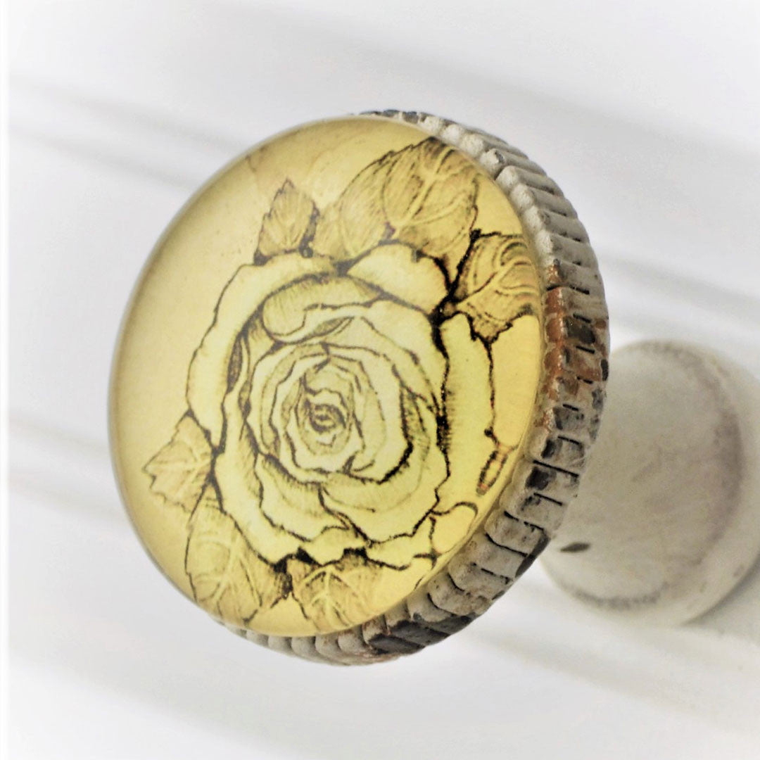 Retro Whitewashed Metal Knob – Rose