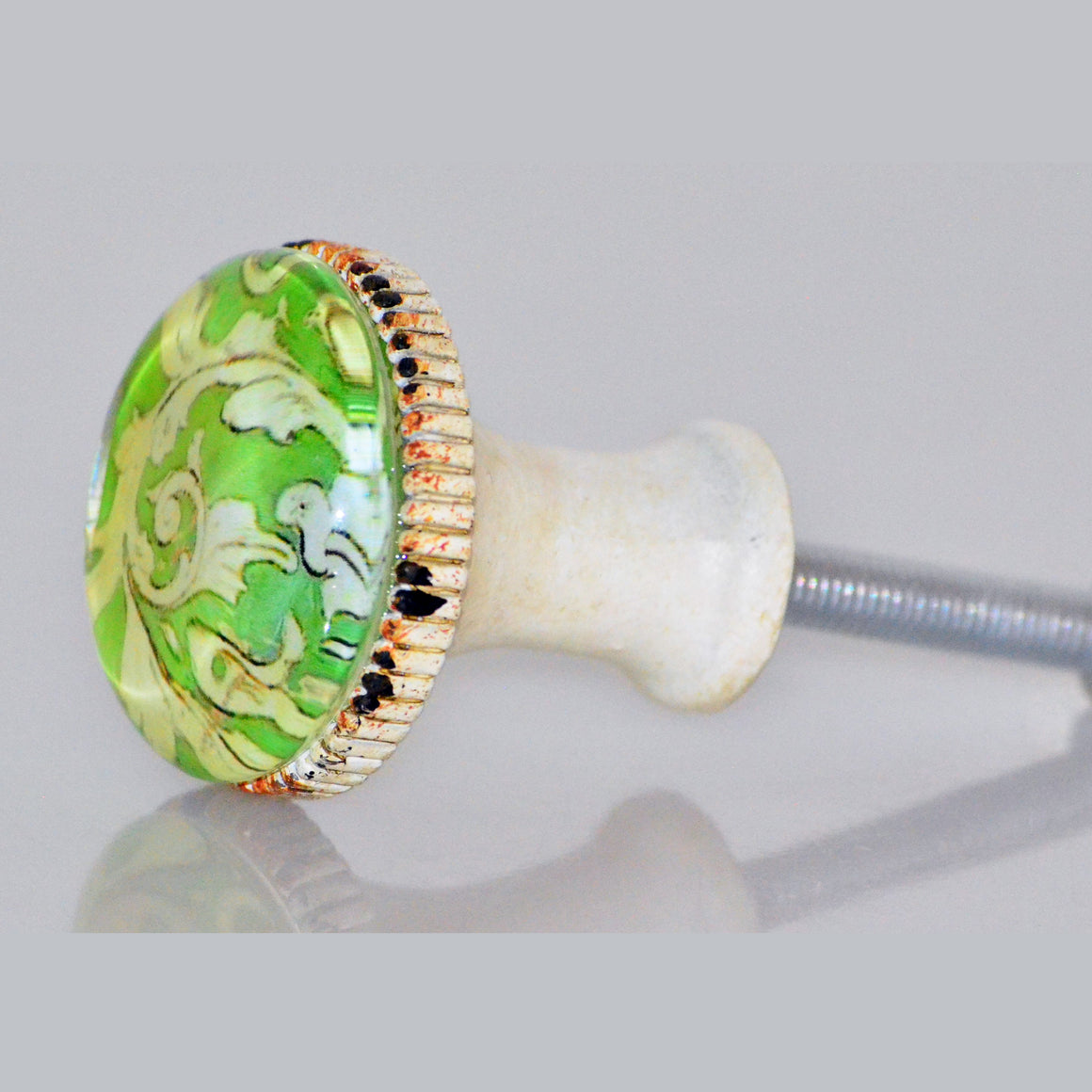 Retro Whitewashed Metal Knob – Green and Yellow Pattern