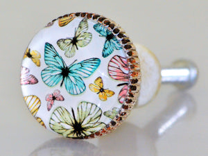 Retro Whitewashed Metal Knob – Multi-colored Butterflies